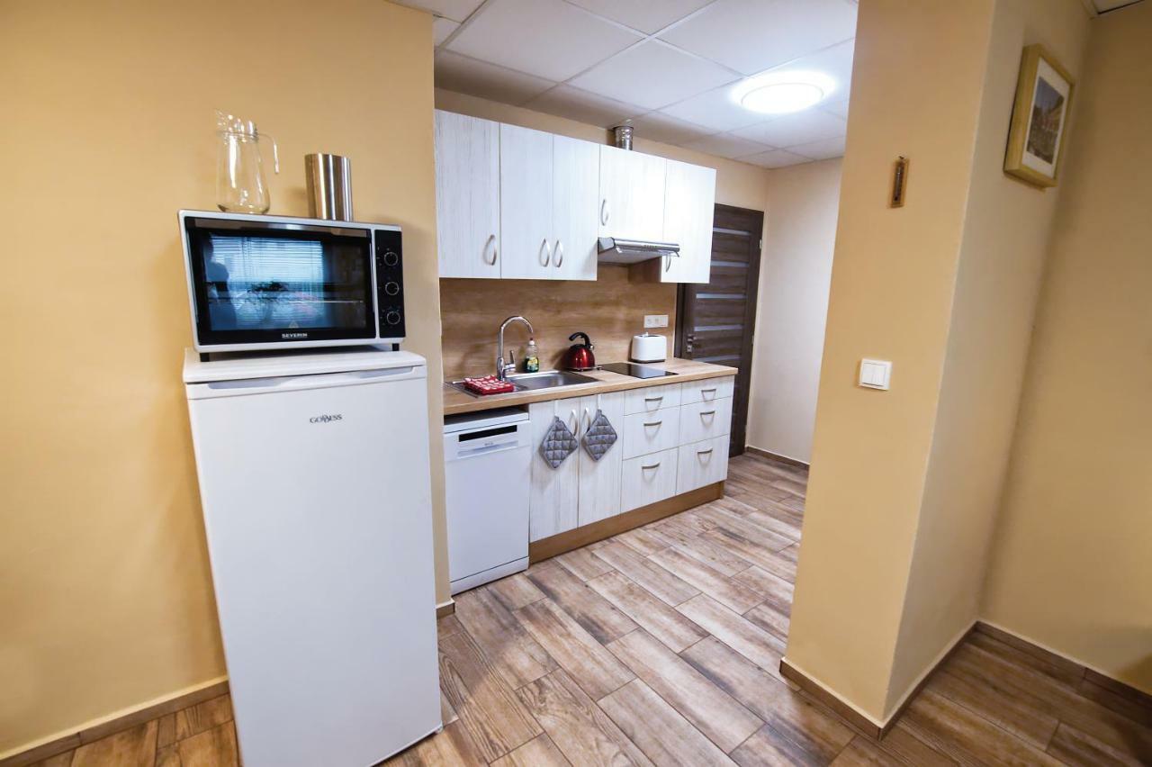 Nice Accommodation In Mikulov Exteriör bild